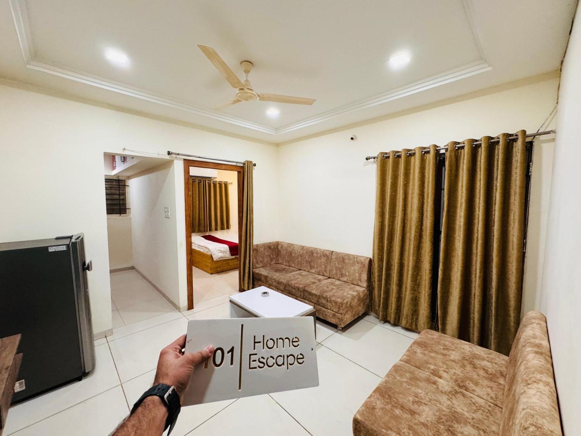 Home Escape 1Bhk Apartment Near Bombay Hospital Indore Luaran gambar